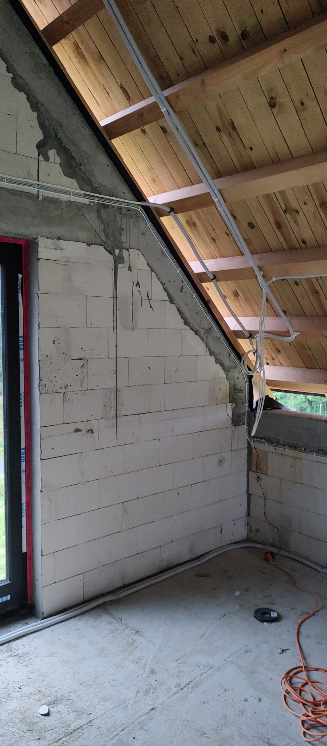 Zdjęcie instalacji w nowoczesnym domu w Strzelinku